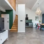 Apartament Jodłowa 12 *