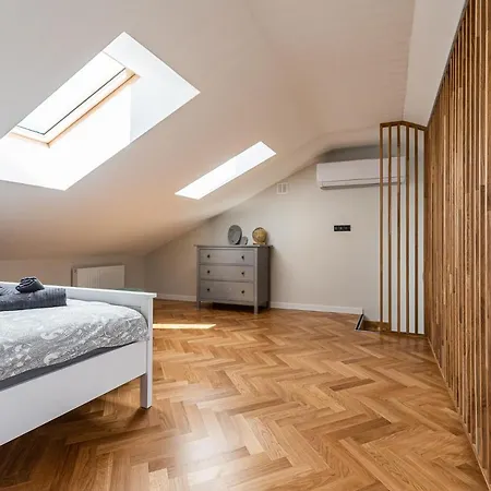Jodlowa 12 Apartman *